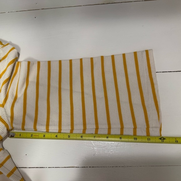 Old Navy Cream and Yellow Stripe Boxy Blouse with Sailor Collar Women’s Top - Picture 11 of 11